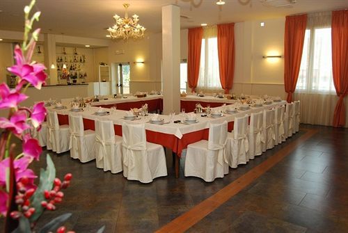 La Chiesaccia Hotel Ristorante Ponte Samoggia Dış mekan fotoğraf